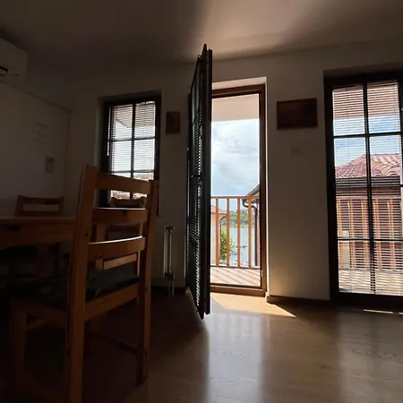 Summer Host Old Town Apartment *