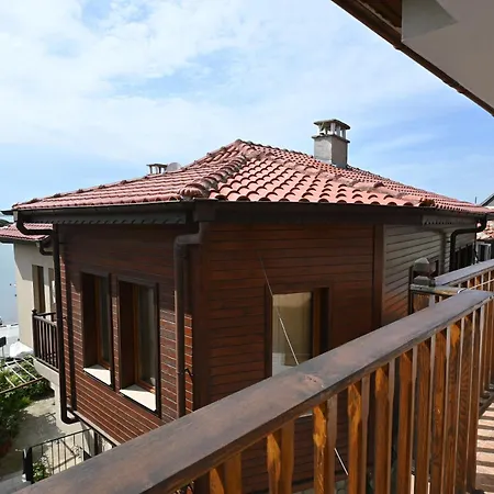 Summer Host Old Town Apartment *